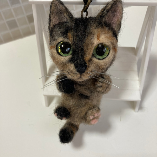 受注商品 サビ猫ちゃん チャーム キーホルダー 複雑な模様 羊毛