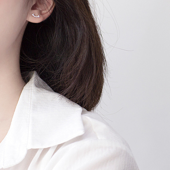 ピアス レディース 小さめ18金 ゴールド シルバー925 金属アレルギー対応 スマイル モチーフ プレゼント 仕事 5枚目の画像