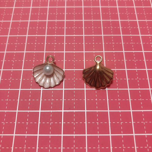 4個 ピンク ゴールド シェル パーツ チャーム アモール チャーム AmoR  