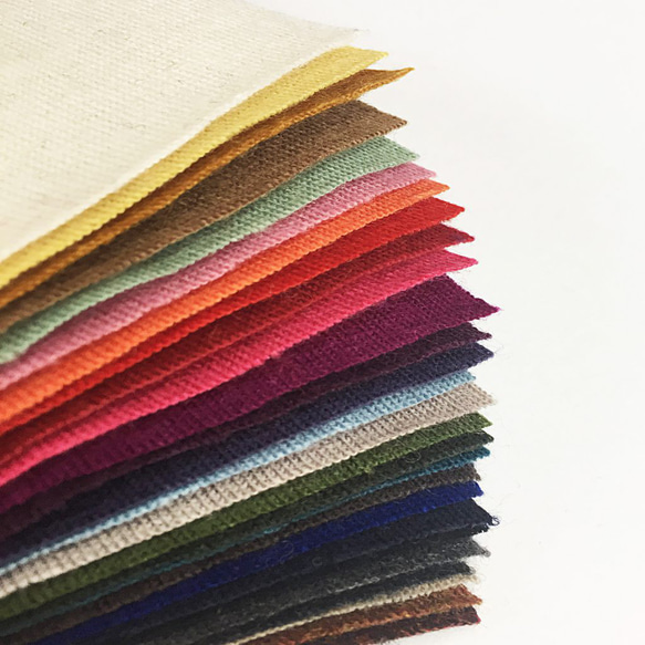 圍巾顏色可選擇 包郵 【顏色訂購組合圍巾】100%羊毛材質，輕便又保暖 第8張的照片