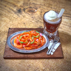 昭和の喫茶店♪スパゲッティナポリタンとコーヒーフロートのミニチュア 2枚目の画像