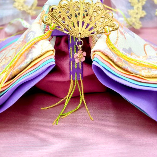 419 ひなまつり 小さな着せ替えお着物〈お姫様〉十二単 蜂蜜色地に宝相