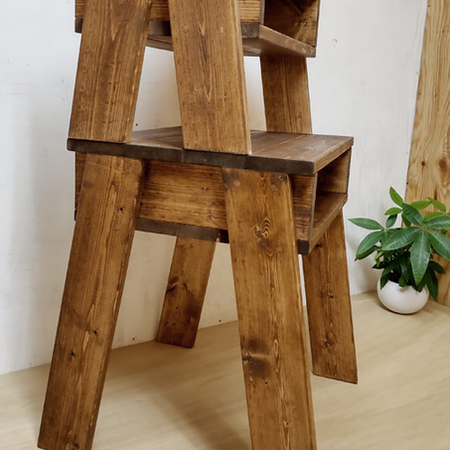 高強度 古家具◾️パイプフレーム×木製天板 3段 飾り台 ディスプレイ台 花台 高強度 古家具◾️パイプフレーム×木製天板 3段 飾り台 ディスプレイ台