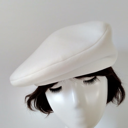 送込　ワンランク上のおしゃれニットベレー帽　ホワイトＭ　58cm 2枚目の画像