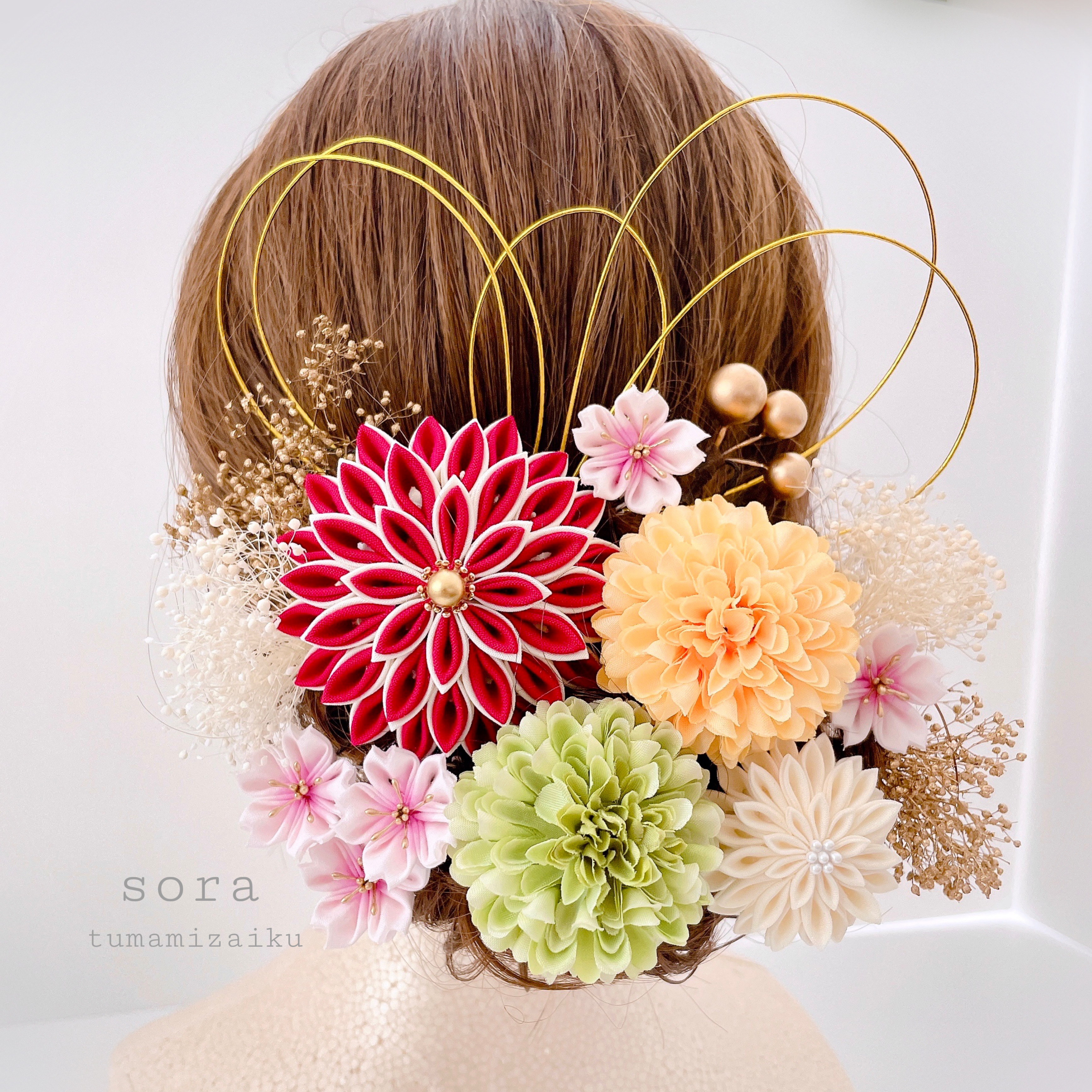 つまみ細工　髪飾り　ポンポンマム　【赤×桜】成人式　和装　ウェディング　アーティフィシャルフラワー　卒業式