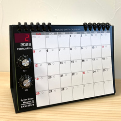 【2023年 カレンダー】SKM-365・2023 アナログシンセカレンダー　卓上／SKMクラシック 2枚目の画像