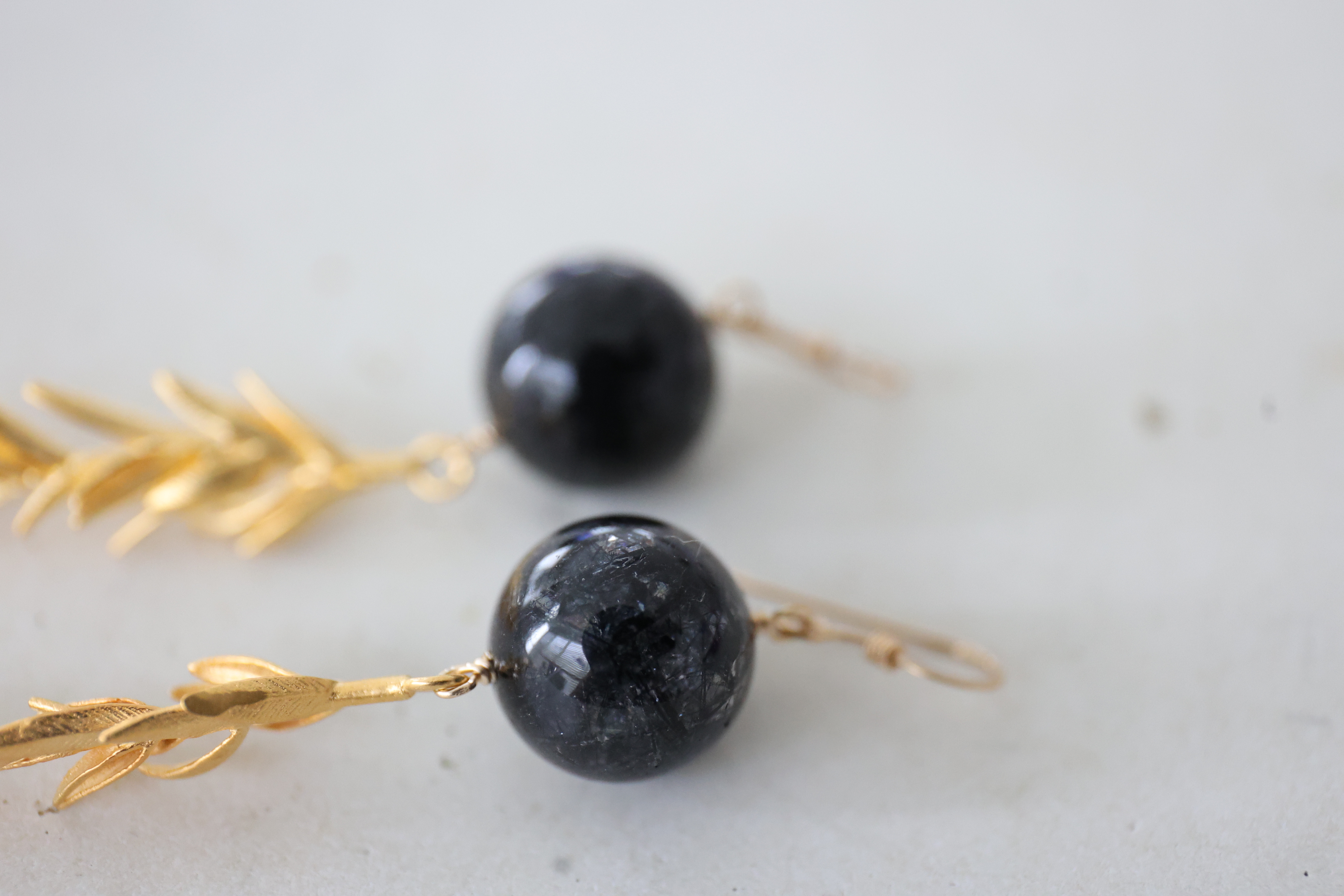 14KGF black Tourmaline pierce [kgf5068]