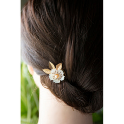 帯留め　白蝶貝のシェルフラワー　真鍮フラワー　ポニーフック変更可能　ヘアアクセサリー  髪飾り　 7枚目の画像