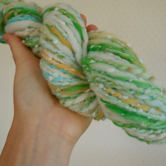 tenna + 手つむぎ毛糸  手紡ぎ糸 毛糸 メリノウール  淡いブルーグリーン  約35g #1434 3枚目の画像
