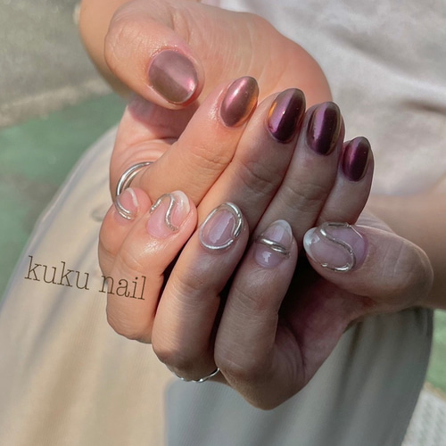 シルバーアクセ×アコナイトブラウンネイルチップ×個性的×ミラーアート