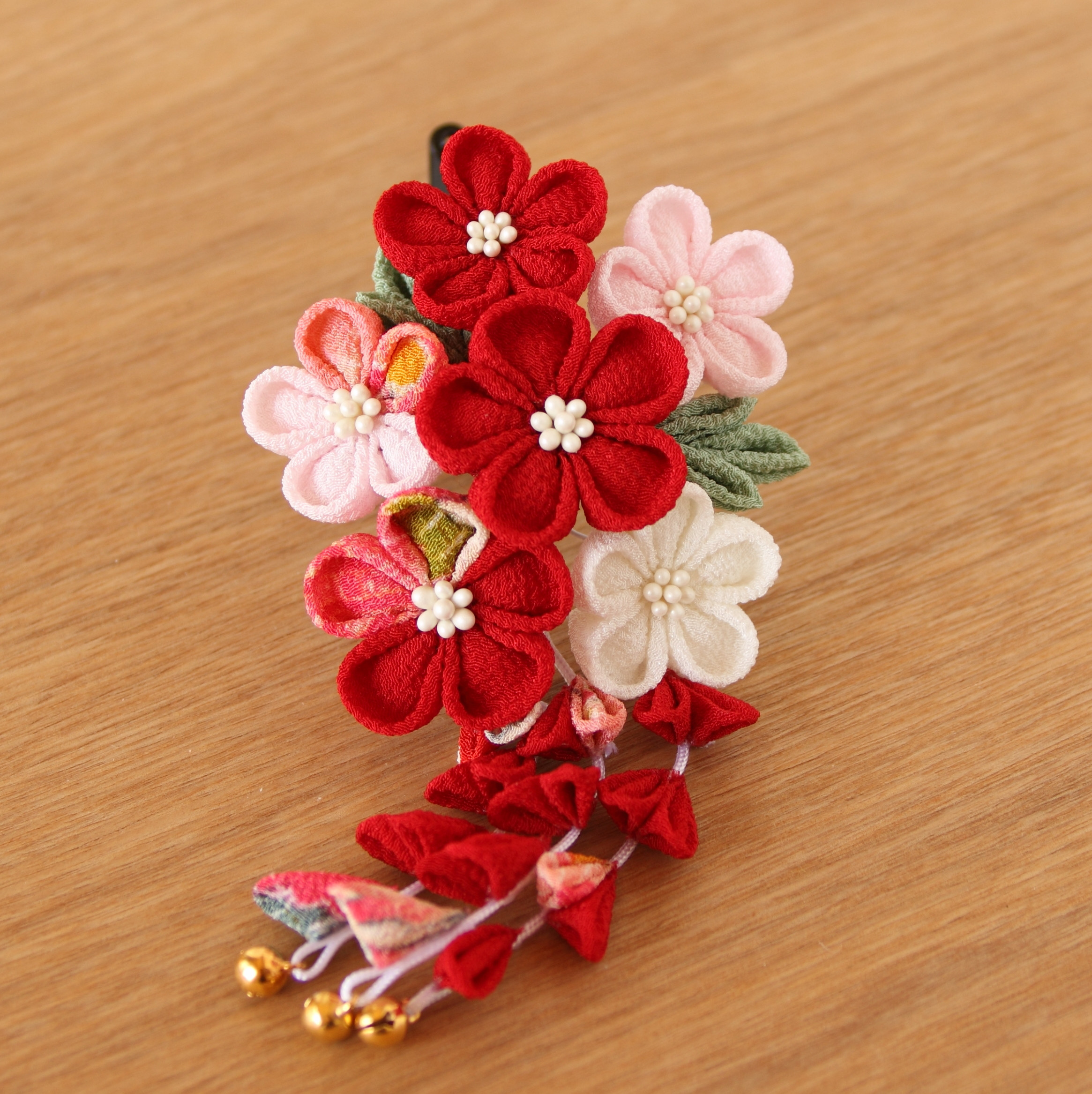 【七五三】深紅古典のうめ飾り　つまみ細工