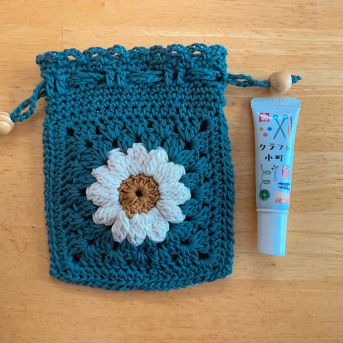 ぷっくりお花モチーフの巾着袋 小物入れ ポーチハンドメイド