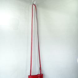 2Wayスマホポシェット　バッグ 　ポーチ　サコッシュ　ネームタグ付き　赤色　リボンモチーフ付き 　レザークラフト作品 5枚目の画像