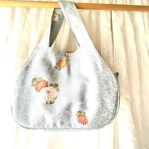 赤と金の花柄グラニーバッグ帯リメイク （A帯リメイクバッグ