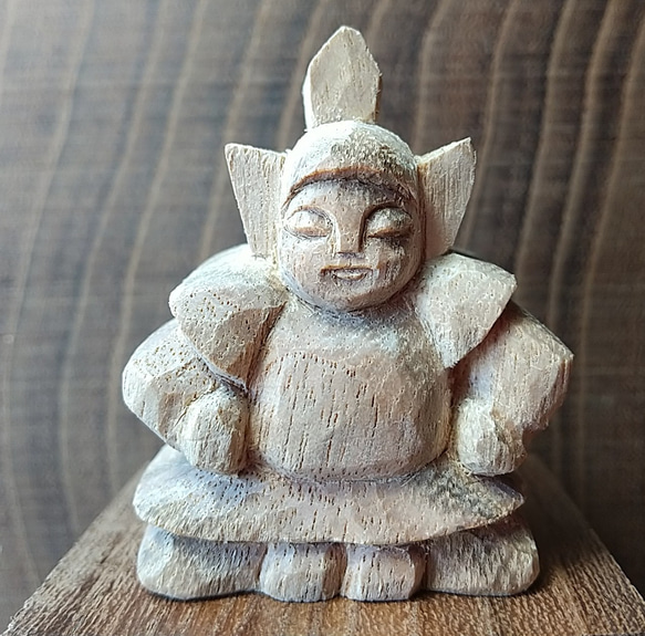 心の和む 何か語られるような 気がします。 木像です。 【公式通販】