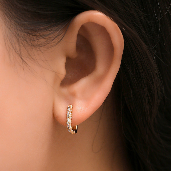 圓環耳環，小號，金屬防過敏，黃金，CZ 鑽石，適合雙耳，時尚 第7張的照片