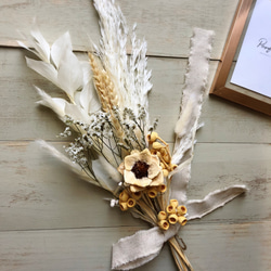 パインフラワーとアーバンナッツのスワッグブーケ ドライフラワー  