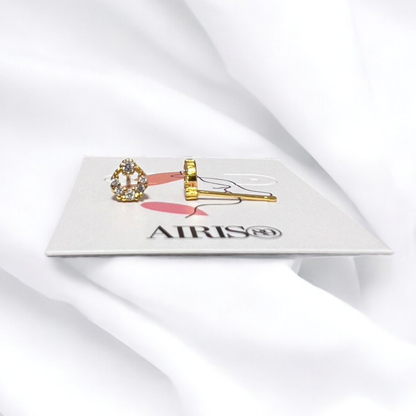 ピアス 小さめ シルバー925 金属アレルギー対応 18K ゴールド 月 ムーン 三日月 透かし 仕事 プレゼント 3枚目の画像