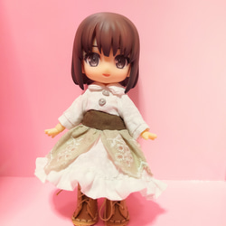 ねんどろいどどーる用 お洋服 ドレスワンピ 単品 1枚目の画像