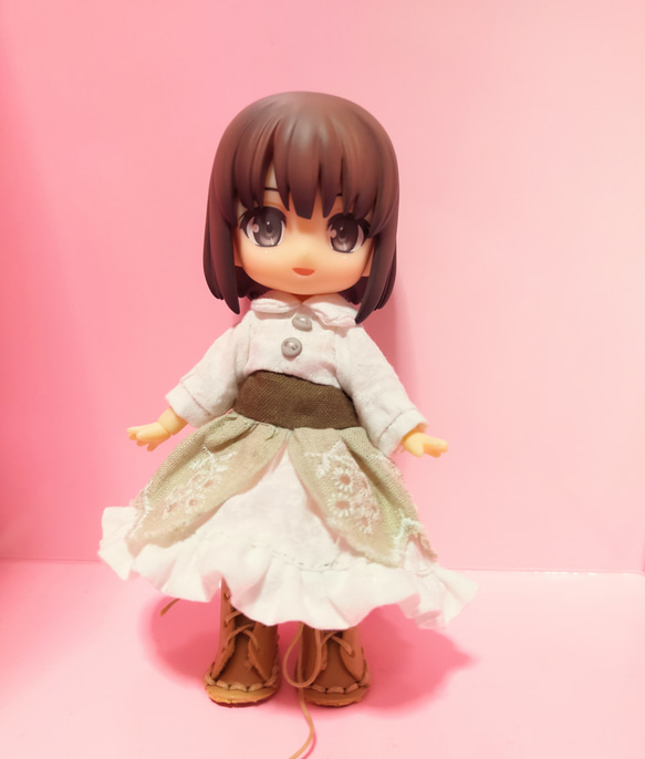 ねんどろいどどーる用 お洋服 ドレスワンピ 単品 1枚目の画像