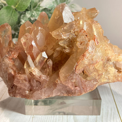 蜜柑の水晶 ✨タンジェリンクォーツ　ラフストーン　原石　クラスター　台座付き 5枚目の画像