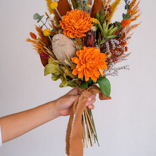 華やかなオレンジダリアのドライフラワーブーケ＊ドライフラワー