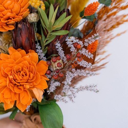 華やかなオレンジダリアのドライフラワーブーケ＊ドライフラワー