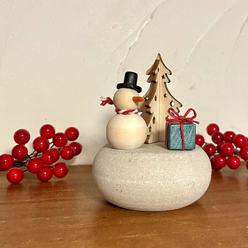 木製☆雪だるまの贈り物 クリスマス飾り オブジェ その他 木製☆雪だるまの贈り物 クリスマス飾り オブジェ その他