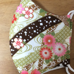 送料無料 立体布マスク　ハンドメイド マスク かわいい 花柄 和柄  和模様  桜 牡丹 茶系 (裏地白) C 5枚目の画像