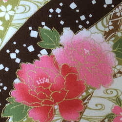 送料無料 立体布マスク　ハンドメイド マスク かわいい 花柄 和柄  和模様  桜 牡丹 茶系 (裏地白) C 4枚目の画像