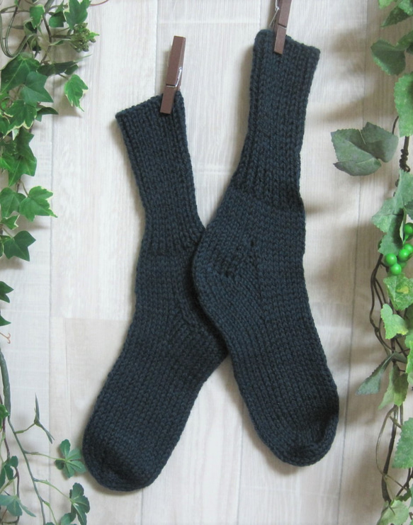 靴下　ウール100％手編みなのに安価 大人用Ｋ507 1枚目の画像