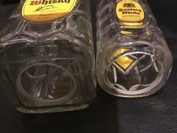 サントリー　角瓶の空き瓶とグラス　卓上ライトにリメイク 3枚目の画像