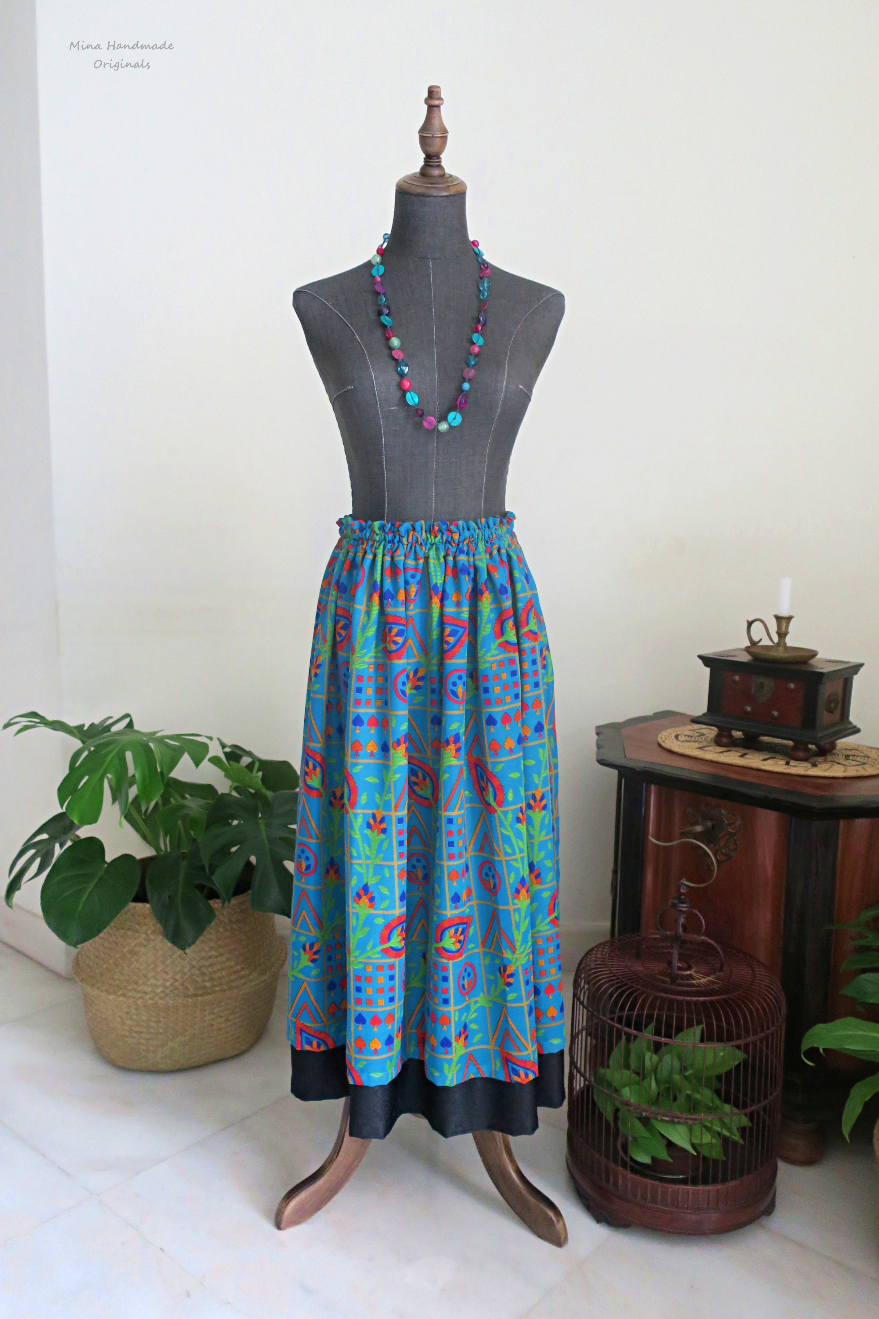 【インド/サリー】エキゾチックなダブルスカート（グリーン）・丸洗いOK/アイロン不要・（シンガポールから送料無料）