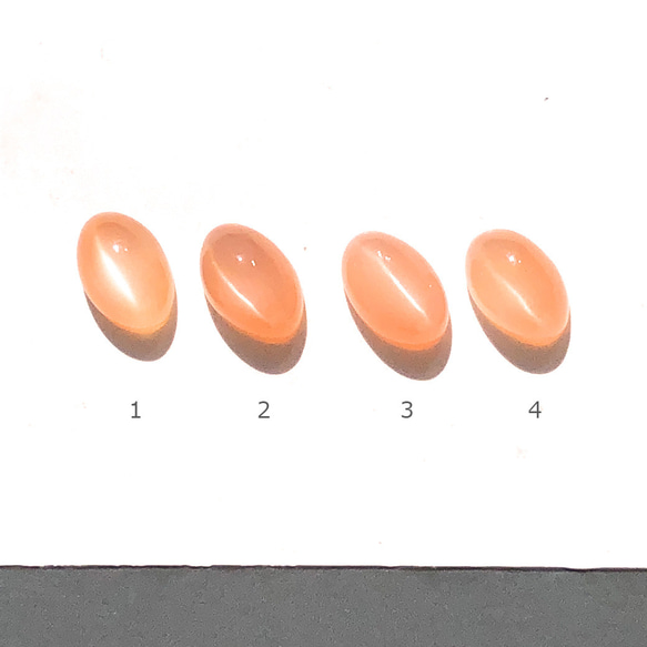 オレンジムーンストーン[197] 6x4mm　No.2,3,4　天然石 / カボション / ルース 1枚目の画像