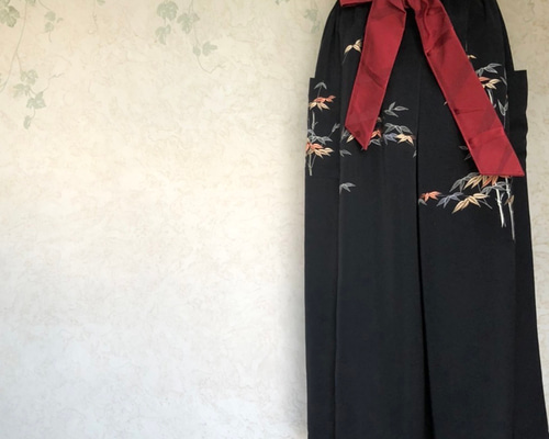 ワイドパンツ✿スカンツ✿総丈85㎝✿黒留袖✿和モダン（着物リメイク） 限定版 ワイドパンツ✿スカンツ✿総丈85㎝✿黒留袖✿和モダン