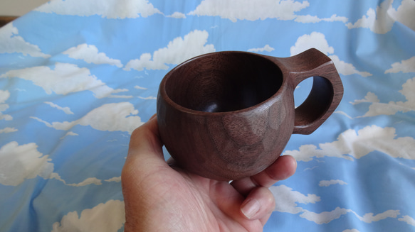 ウオールナットで作った一木彫りコーヒーカップ 16枚目の画像