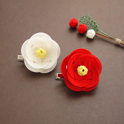 水引 紅白の椿 髪飾り ヘアクリップ【2個セット】 ヘアクリップ