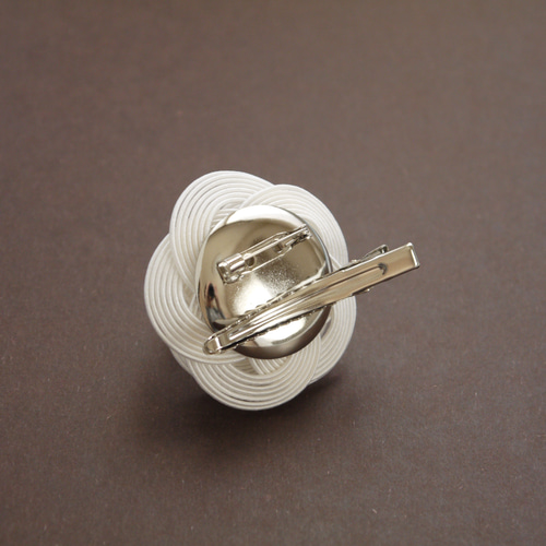 水引 紅白の椿 髪飾り ヘアクリップ【2個セット】 ヘアクリップ