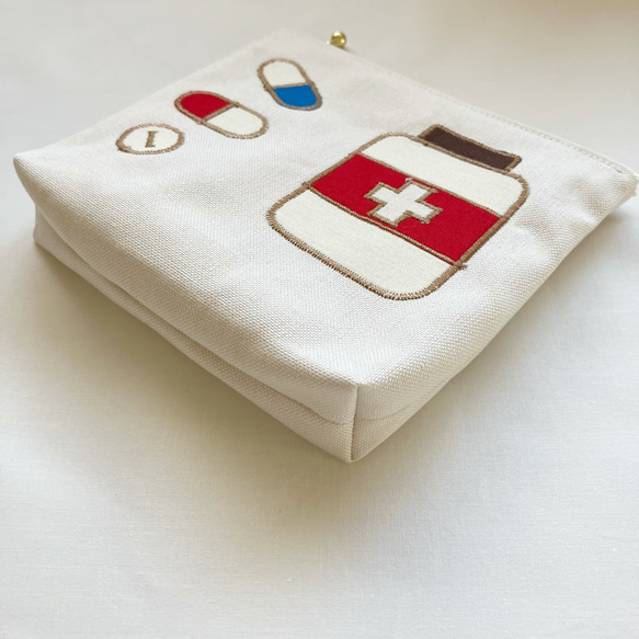 お薬！ポーチ【オフホワイト】 5枚目の画像