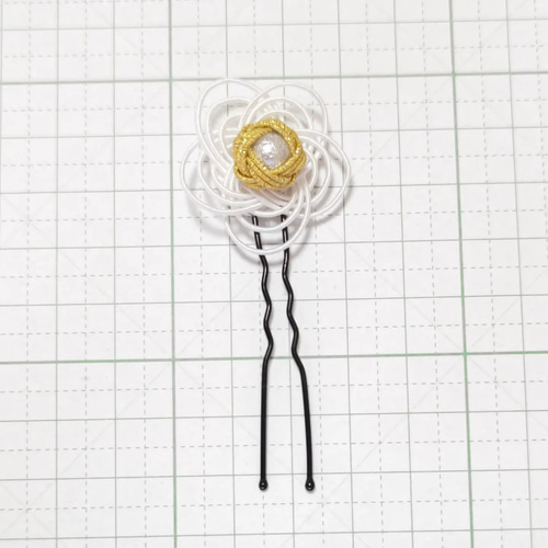 受注制作【梅結び(大)】白×金の上品な水引髪飾りセット ヘアピン 雅愛