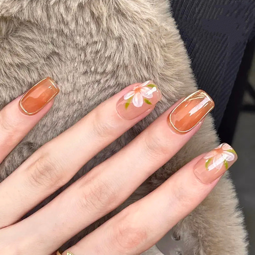 無名様 ネイルチップ 画像 シンプルキラキラのシェルネイル⋆⸜ ネイルチップ 付け爪