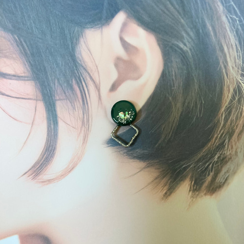 ニュアンスデザインレジンピアス/シルバーリング/グリーン ピアス