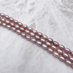 艶々 淡水パール 連40cm パープル系 真珠 ライス 8~10mm*6mm 紫 素材 ピンクパープル系 2枚目の画像