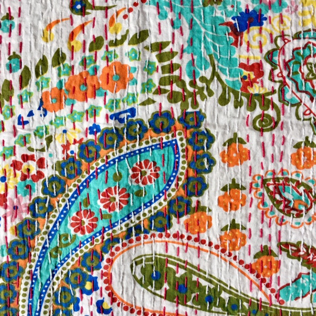 ブロックプリント　マルチカバー　ペーズリー：Paisley ホワイト　約260×225cm