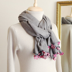 [Made to order] OYA Pashmina shawl [SAKURA] Charcoal gray 第4張的照片