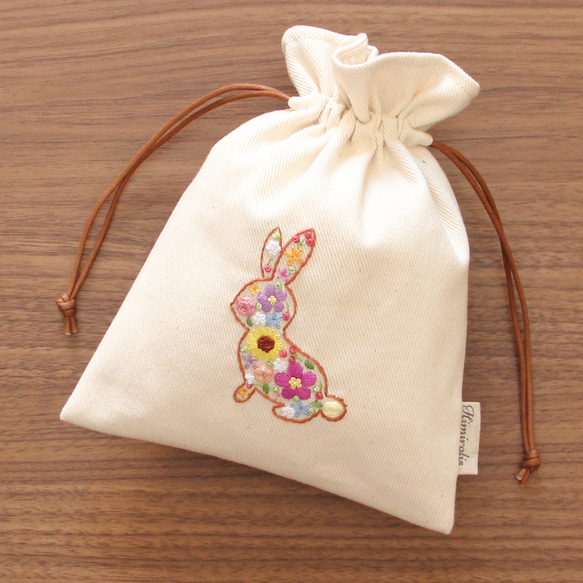 アップリケみたいな巾着ポーチ うさぎ 手刺繍 巾着袋 Himirolis