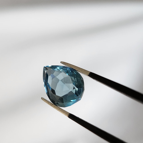 高品質✨ロンドンブルートパーズ4.2ct ルース✩.*˚ 天然石 FIQ  
