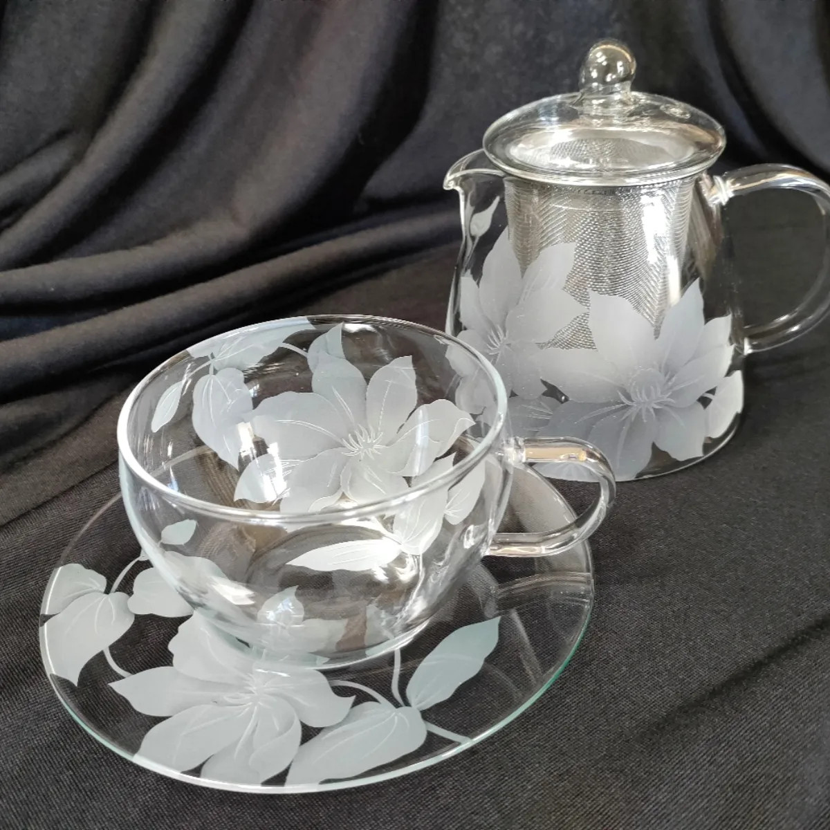 【受注制作】クレマチス ティーポットとカップ＆ソーサー 3点セット サンドブラスト ハーブティー