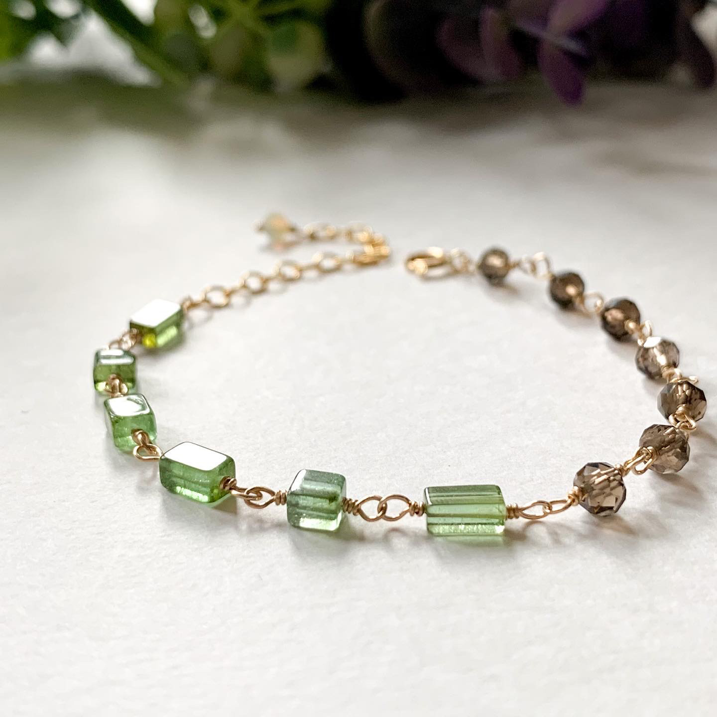 14kgf*グリーントルマリンとスモーキークォーツのバイカラーブレスレット／天然石