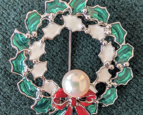 あこや真珠クリスマスリースブローチ ブローチ Maruyama Pearl 通販